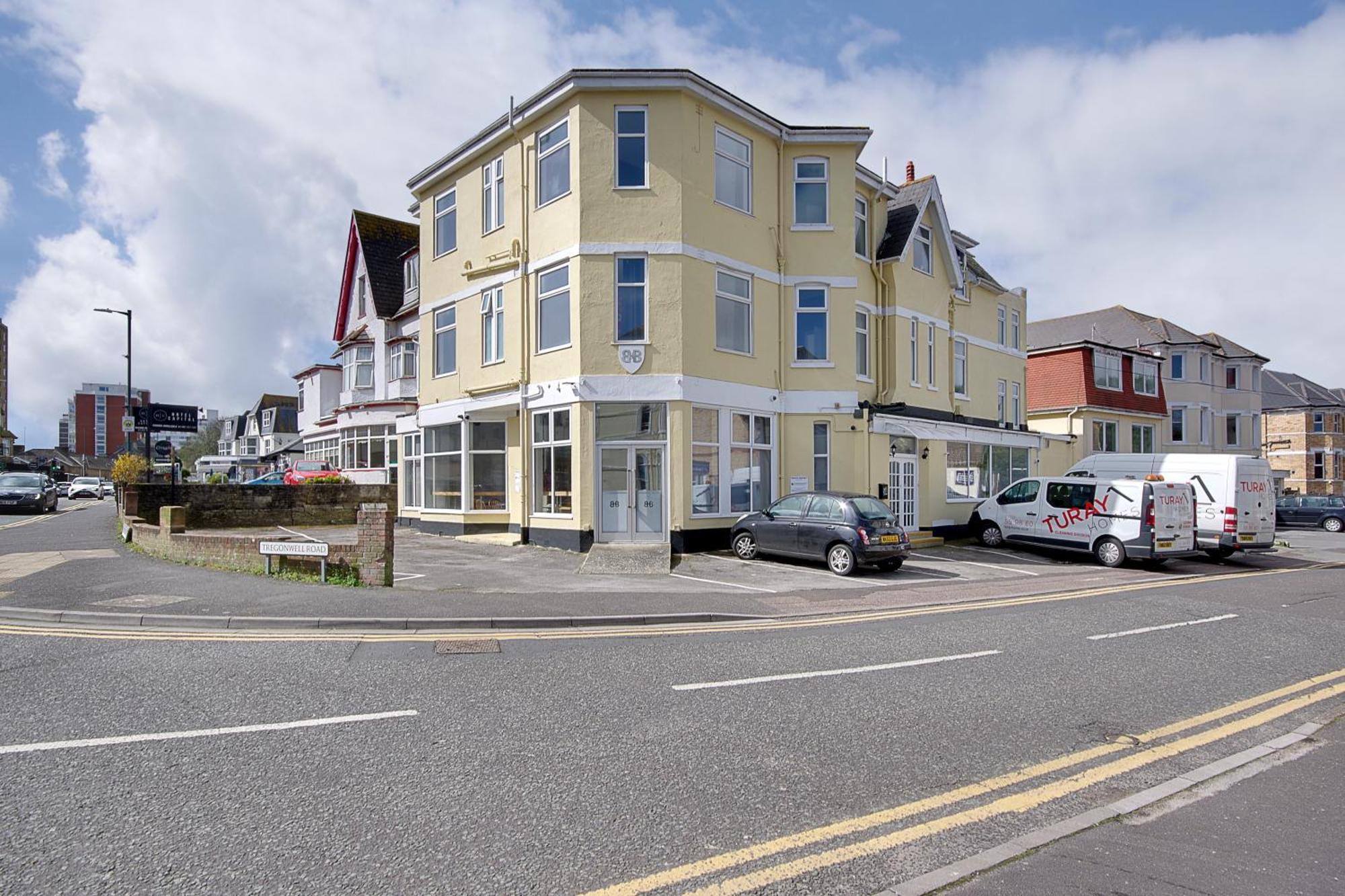 Azure Beach Hotel Bournemouth Kültér fotó