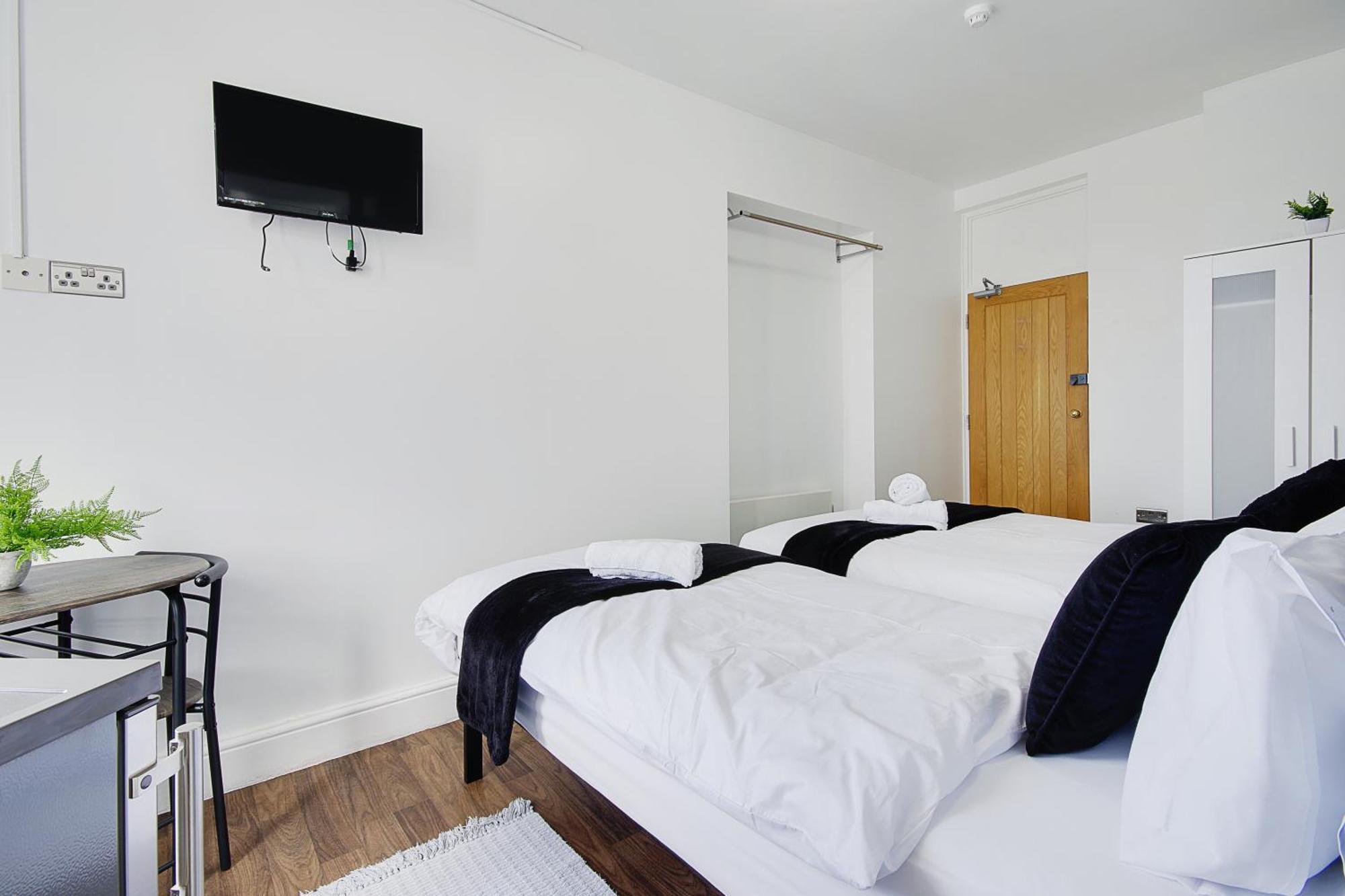 Azure Beach Hotel Bournemouth Kültér fotó