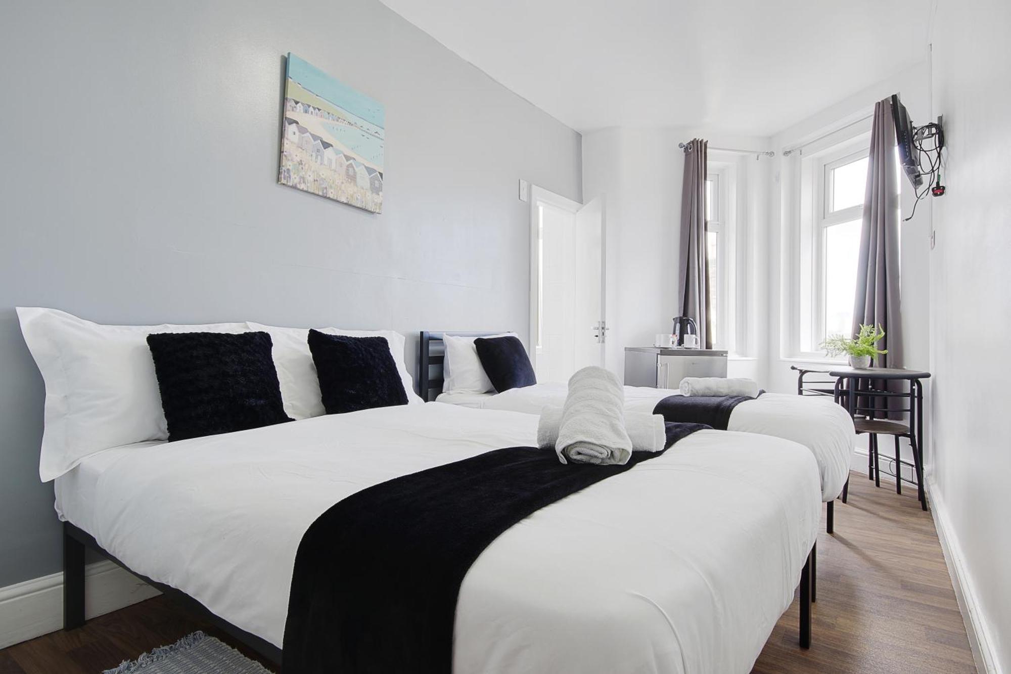 Azure Beach Hotel Bournemouth Kültér fotó